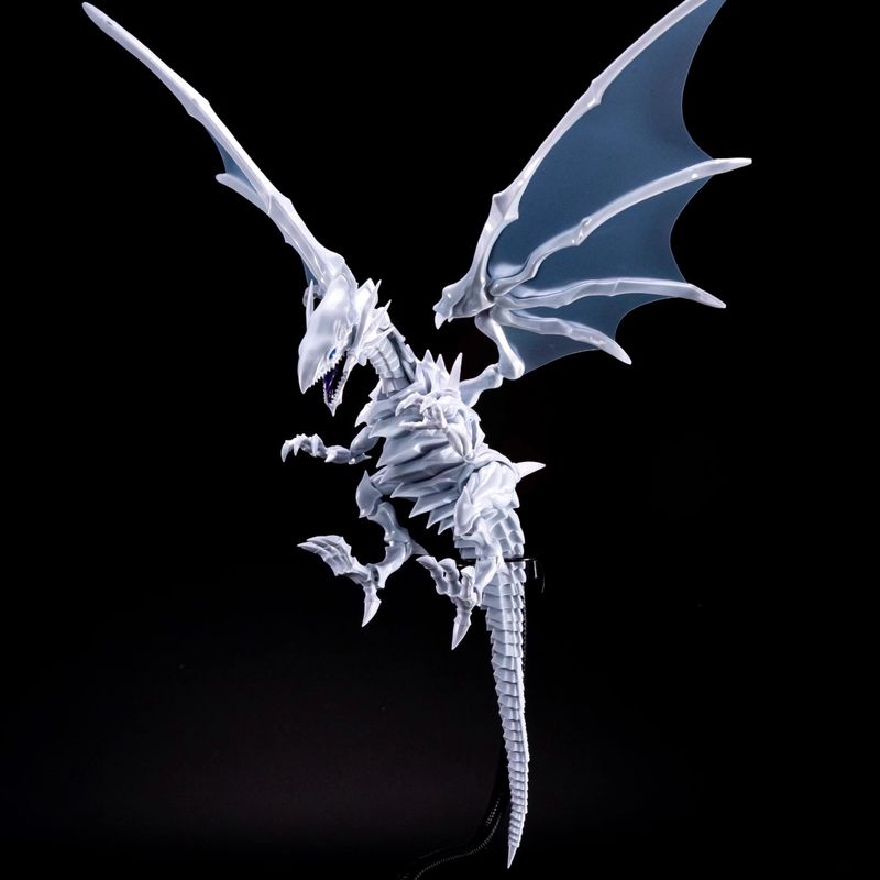 새로운 유기오 블루아이즈 화이트 드래곤 모델 금속 스프 - Model Kit Yugioh 리뷰 및 가격